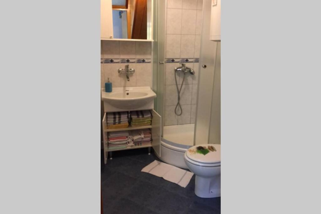 Apartman Knezovic สตารีกราด ภายนอก รูปภาพ