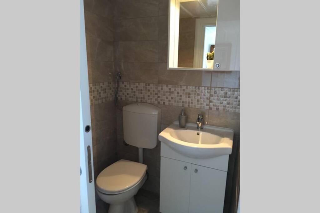 Apartman Knezovic สตารีกราด ภายนอก รูปภาพ